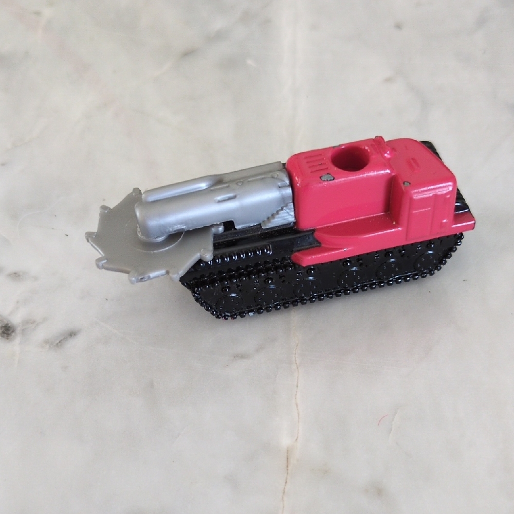 Small Soldiers 1998 Hasbro Dreamworks Die-Cast Buzzsaw Tank